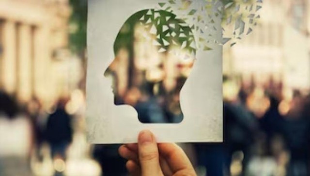 Alzheimer's: Conscious efforts and lifestyle changes will help manage risk factors Alzheimer's: Conscious efforts and lifestyle changes will help manage risk factors