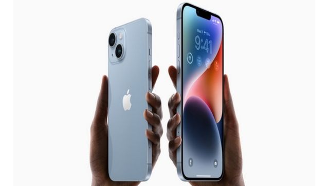 Apple says China's COVID-19 restrictions 'temporarily impacted' iPhone production Apple says China's COVID-19 restrictions 'temporarily impacted' iPhone production