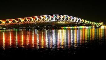 After over 130 deaths in Morbi bridge collapse, number of visitors on Ahmedabad's Atal bridge capped to 3,000 people
