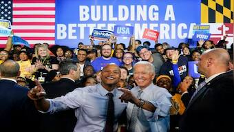 Democrats, Republicans make urgent final pitches as election season wraps
