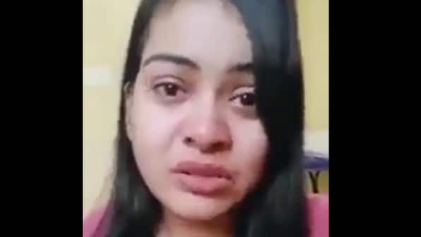 Bihar: Patna municipality demolishes tea shop of female economics graduate, rebuilds after viral video