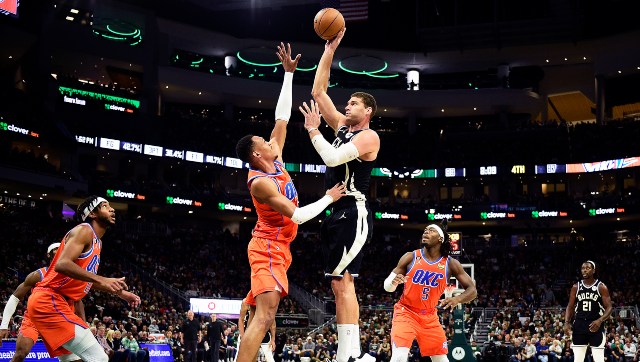 NBA: Bucks extend perfect start despite Antetokounmpo’s absence; Nets put off-court drama behind to beat Hornets NBA: Bucks extend perfect start despite Antetokounmpo’s absence; Nets put off-court drama behind to beat Hornets