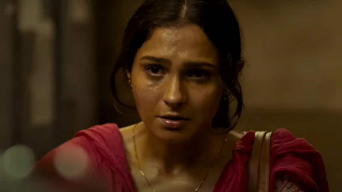 Anel Meley Pani Thuli movie review: Andrea Jeremiah as Mathi wins only ...