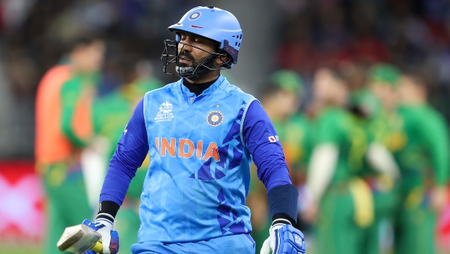 T20 World Cup: Dinesh Karthik’s no-show with the bat raises multiple questions T20 World Cup: Dinesh Karthik’s no-show with the bat raises multiple questions