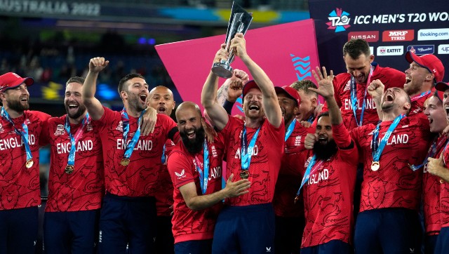 England clinch 2022 T20 World Cup title after thrilling five-wicket win over Pakistan at MCG England clinch 2022 T20 World Cup title after thrilling five-wicket win over Pakistan at MCG