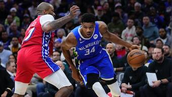 NBA: Giannis Antetokounmpo argues with arena worker, flings ladder after defeat