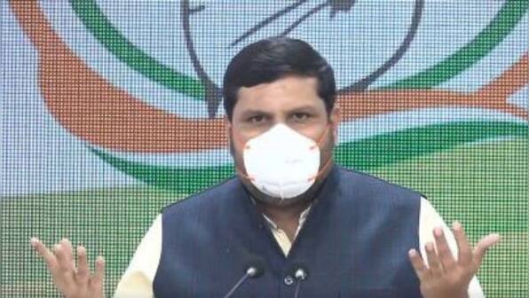 'Pollution on, Kejriwal gone': Congress demands CM's resignation over Delhi air quality