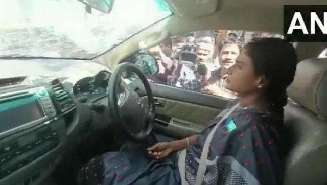 WATCH: Hyderabad Police tows away car of Andra Pradesh CM's sister with her inside WATCH: Hyderabad Police tows away car of Andra Pradesh CM's sister with her inside