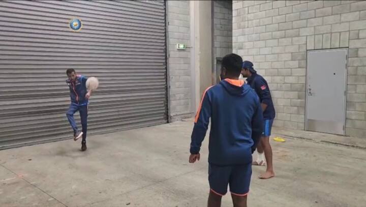 Watch: India and New Zealand play footvolley as rain abandons 1st T20I Watch: India and New Zealand play footvolley as rain abandons 1st T20I