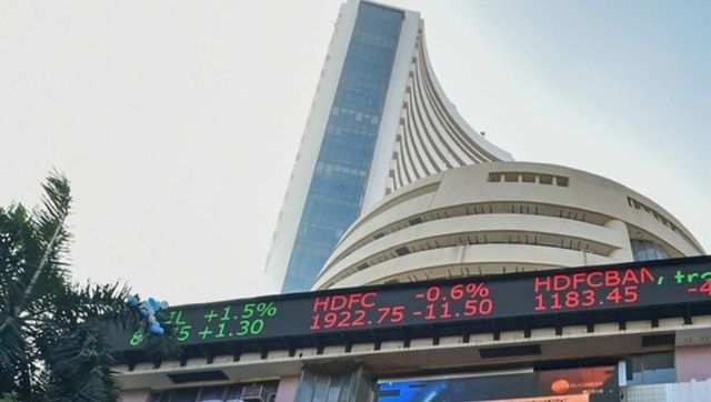Sensex tumbles 519 points to close at 61,145, Nifty ends day's trade at 18,160 Sensex tumbles 519 points to close at 61,145, Nifty ends day's trade at 18,160