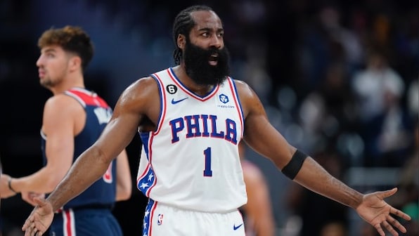 NBA: 76ers star James Harden out a month with right foot tendon strain