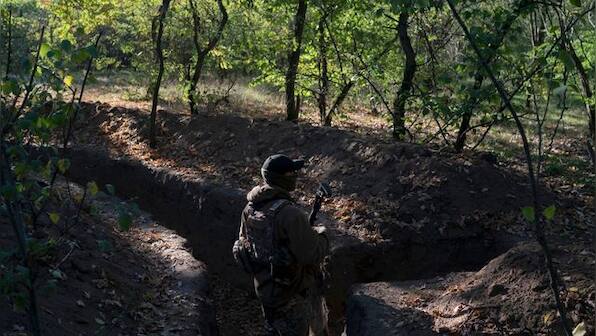 Russia withdraws troops from Kherson, Ukrainian official fears 'city of death'
