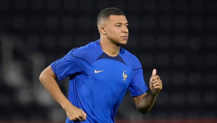 'Don't disrespect the legend': Kylian Mbappe slams French football chief's jibe aimed at Zinedine Zidane