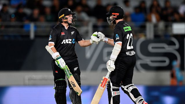 India vs New Zealand: 'India missed a trick', Twitterati react as Black Caps take 1-0 lead in ODI series India vs New Zealand: 'India missed a trick', Twitterati react as Black Caps take 1-0 lead in ODI series