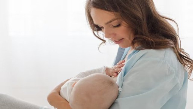 Breast milk: Why it is magic food for babies Breast milk: Why it is magic food for babies