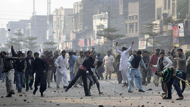 Pakistan: Another attack on Imran Khan's party, PTI protesters shot at in Faisalabad Pakistan: Another attack on Imran Khan's party, PTI protesters shot at in Faisalabad