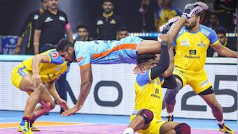 Pro Kabaddi 2022 Highlights: Gujarat Giants beat U. P. Yoddhas; Thalaivas inch ahead of Warriors in a close contest