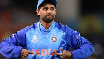 T20 World Cup: Suryakumar Yadav gestures towards 'India' on his jersey and interacts with fans, Watch video