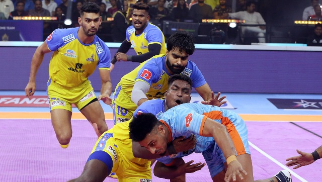 Pro Kabaddi 2022 Highlights: Patna Pirates inch ahead of Telugu Titans; Tamil Thalaiavas decimate U Mumba Pro Kabaddi 2022 Highlights: Patna Pirates inch ahead of Telugu Titans; Tamil Thalaiavas decimate U Mumba