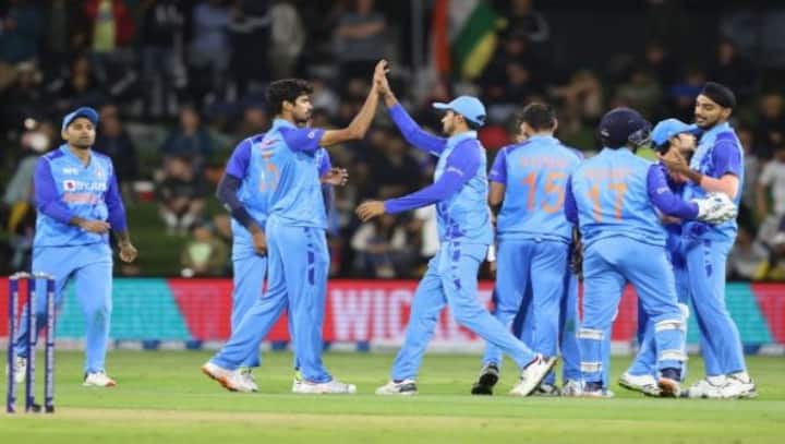 Watch: Team India enjoys mountains and meadows in Napier ahead of third T20I