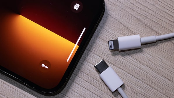 USB-C on iPhone 15: Only the iPhone 15 Pro models will get fast USB-C data transfers