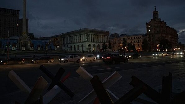 Zelensky calls for 50 million lightbulbs to tackle Ukraine’s energy crisis