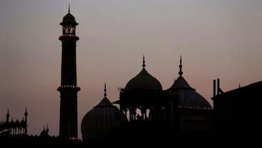 Mumbai: FIR against four Muslim clerics for hurting religious sentiments