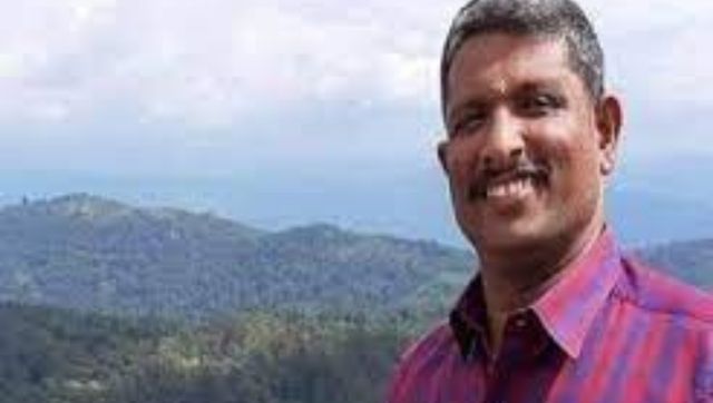 Kerala: Cop probing RSS leader's murder gets death threats, asked to keep 'coffin ready' Kerala: Cop probing RSS leader's murder gets death threats, asked to keep 'coffin ready'