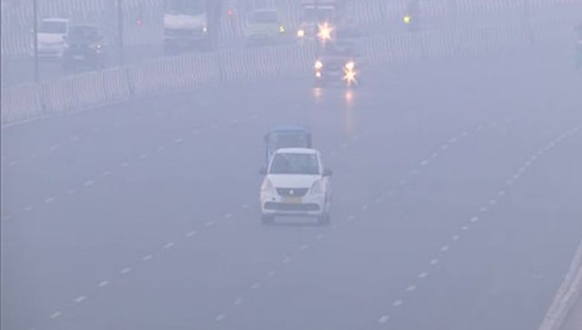 Delhi under smog blanket as air quality deteriorates to 'Very Poor' category with overall AQI of 315 Delhi under smog blanket as air quality deteriorates to 'Very Poor' category with overall AQI of 315