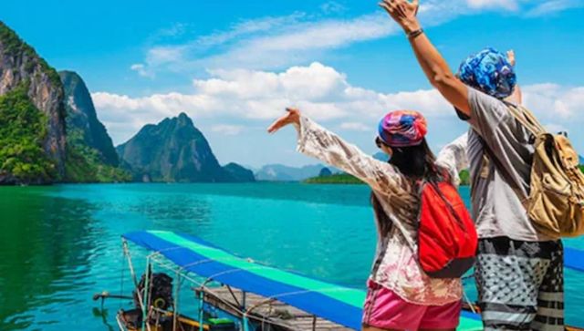 From chocolates to skincare essentials: 5 things you should carry while travelling to hill station From chocolates to skincare essentials: 5 things you should carry while travelling to hill station