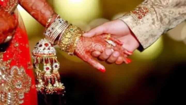 These tips will help you organise budget-friendly wedding; details here