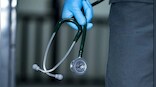 Noida: FIR against 5 hospital doctors over negligence leading to death of COVID-19 patient