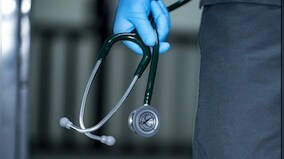 Noida: FIR against 5 hospital doctors over negligence leading to death of COVID-19 patient