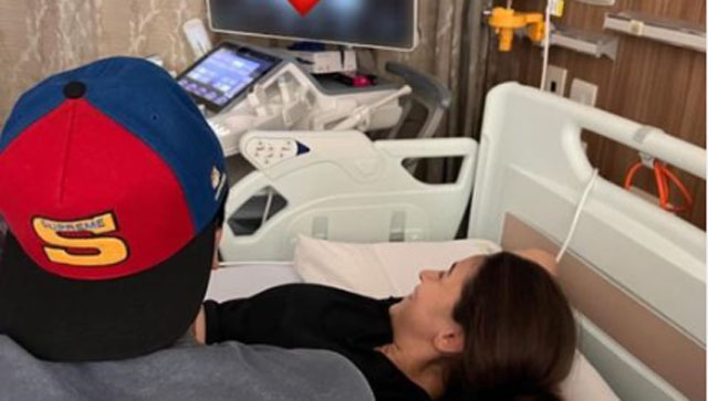 Alia Bhatt and Ranbir Kapoor blessed with a baby girl, actress says, 'What a magical girl she is'! Alia Bhatt and Ranbir Kapoor blessed with a baby girl, actress says, 'What a magical girl she is'!