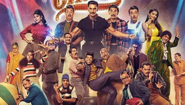 Ranveer Singh introduces the family of Rohit Shetty's Cirkus a week before the trailer Ranveer Singh introduces the family of Rohit Shetty's Cirkus a week before the trailer