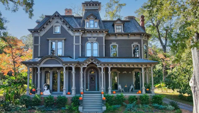 Stranger Things: Vecna’s creepy Creel House goes on sale for $1.5 million Stranger Things: Vecna’s creepy Creel House goes on sale for $1.5 million