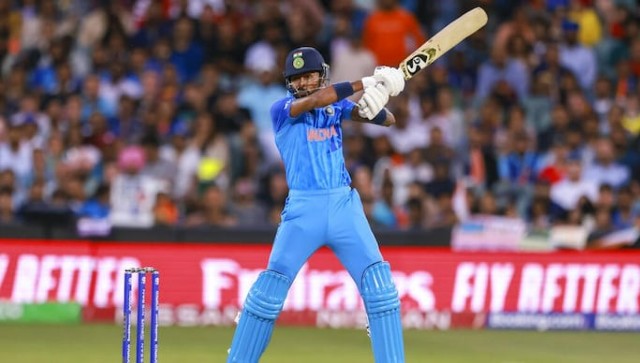 T20 World Cup: Hardik Pandya sets Twitter on fire with fiery innings against England in semifinal T20 World Cup: Hardik Pandya sets Twitter on fire with fiery innings against England in semifinal