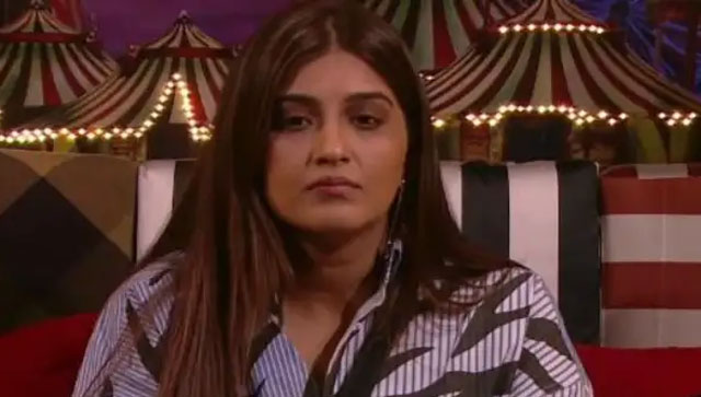 Nimrit Kaur Ahluwalia to Bigg Boss: 'Unable to sleep since my brain is feeling exhausted' Nimrit Kaur Ahluwalia to Bigg Boss: 'Unable to sleep since my brain is feeling exhausted'