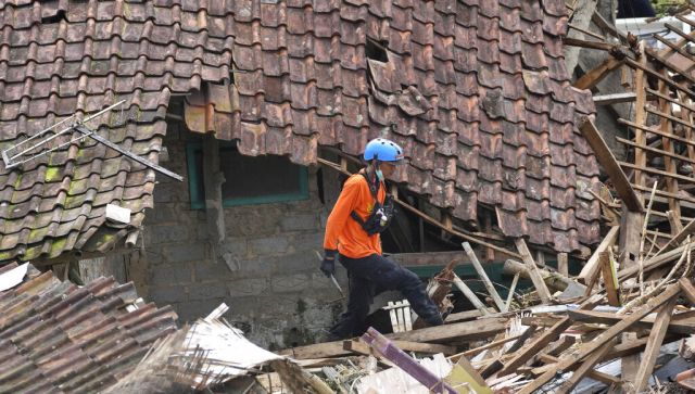 18 ‘significant’ quakes in 24 days: Is the Earth shaking more and is a big jolt imminent? 18 ‘significant’ quakes in 24 days: Is the Earth shaking more and is a big jolt imminent?