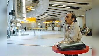 Iranian exile Mehran Karimi Nasseri who inspired Spielberg's 'The Terminal' dies at Paris airport