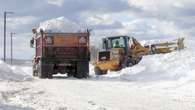 Snowvember In New York: Record Storm Buries New York Under Six Feet Of ...