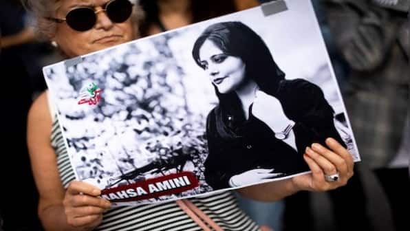 Protest-hit Iran detains journalist: Local media