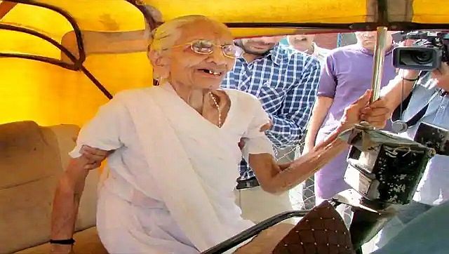 'Like a mother to all of us': Neighbours remember PM Modi's mother Hiraben 'Like a mother to all of us': Neighbours remember PM Modi's mother Hiraben