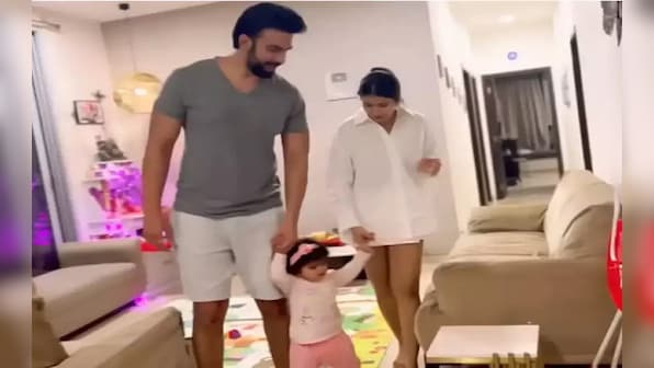 Charu Asopa visits Rajeev Sen's home, daughter Ziana holds both their hands