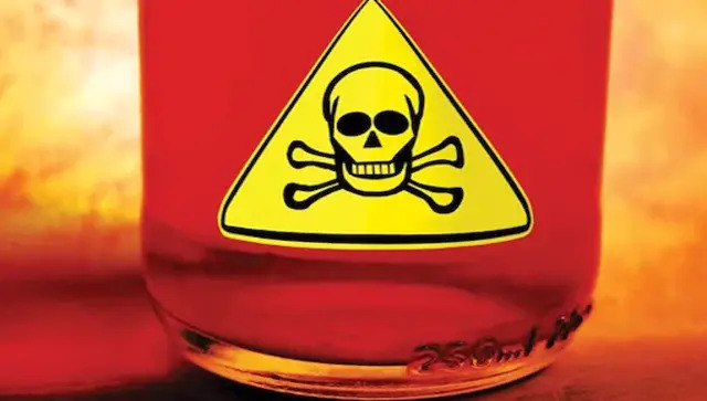 Delhi Acid Attack: DCW sends notices to e-commerce firms on sale of acid Delhi Acid Attack: DCW sends notices to e-commerce firms on sale of acid