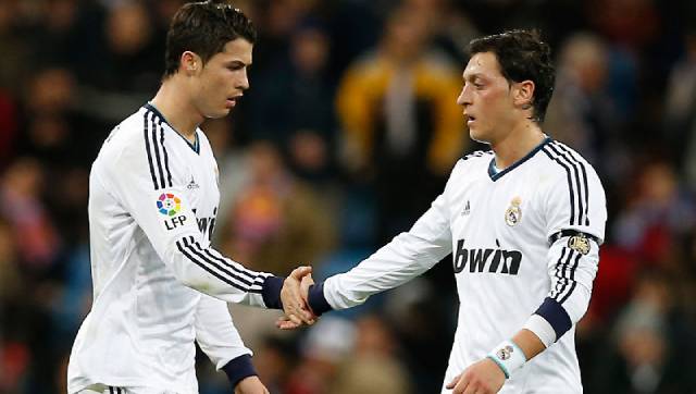 FIFA World Cup: 'Everyone should show respect to Cristiano Ronaldo,' writes Mesut Ozil FIFA World Cup: 'Everyone should show respect to Cristiano Ronaldo,' writes Mesut Ozil