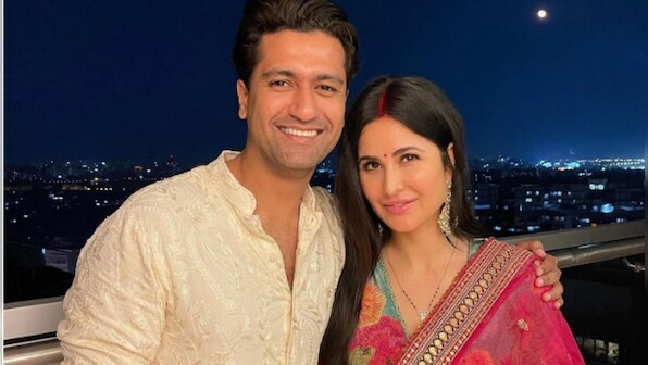 Vicky Kaushal drops dashing picture from Bana Sharabi, Katrina Kaif is all hearts