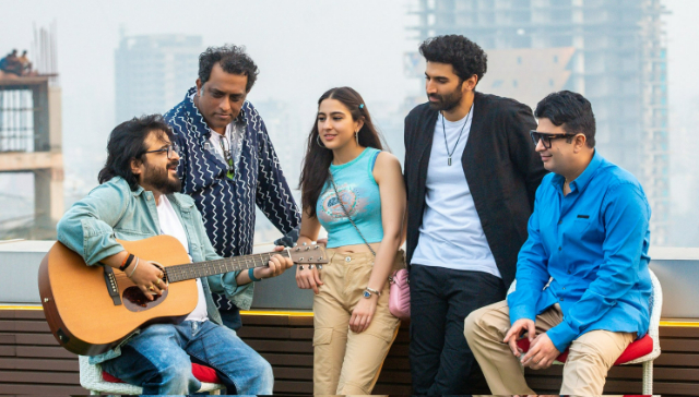 Anurag Basu announces Metro In Dino with Sara Ali Khan, Aditya Roy Kapur and Pritam's music Anurag Basu announces Metro In Dino with Sara Ali Khan, Aditya Roy Kapur and Pritam's music