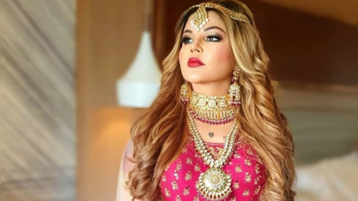 Bigg Boss Marathi 4: Challenger Rakhi Sawant flirts with Akshay Jawade