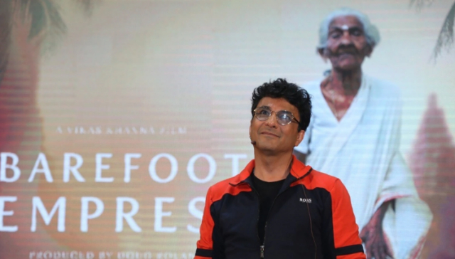 Vikas Khanna: One role I enjoyed the most is of being the son to a mother who raised me to reach out for all my dreams Vikas Khanna: One role I enjoyed the most is of being the son to a mother who raised me to reach out for all my dreams